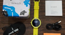 Mint
													TicWatch E - Yellow, photo 1 of 9
