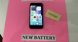 Good
													Apple iPhone SE 2nd Gen 2020 - Unlocked, Black, 64 GB, A2275, photo 2 of 13