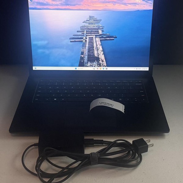 Microsoft Surface Laptop 5 - 1 TB, Black, 32 GB, Intel Core i7, 15 inch