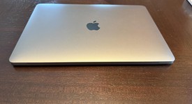 Good
													MacBook Pro 2019 - 13" - I5, Gray, 256 GB, 8 GB, photo 5 of 8