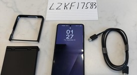 Mint
													Samsung Galaxy Z Flip7 - Unlocked, Jet Black, 512 GB, 12 GB, SM-F766U1, photo 3 of 13