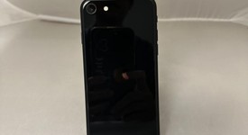 Good
													Apple iPhone SE 2nd Gen 2020 - Unlocked, Black, 64 GB, A2275, photo 2 of 6