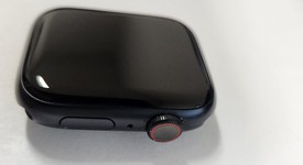 Good
													Apple Watch Series 7 45mm - Unlocked, Midnight, A2477 - Cellular, Aluminum, photo 4 of 6