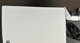 Mint
													PlayStation 5 Standard Edition (2020) - White, 825 GB, Standard Edition, photo 2 of 16