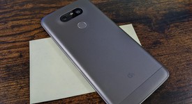 Mint
													LG G5 - Unlocked, Gray, 32 GB, RS988, photo 6 of 6