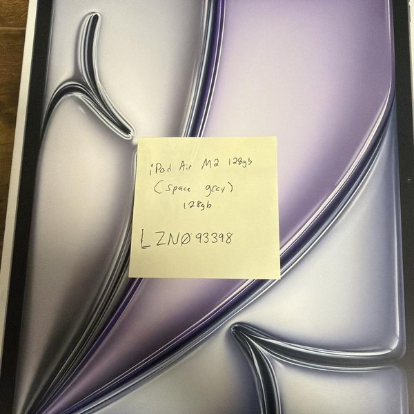 Apple iPad Air 13 inch (M2) 2024 - Wi-Fi, 128 GB, Gray, A2898