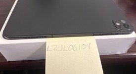 Mint
													Apple iPad Pro 13" (M4) 2024 - Unlocked, Black, 256 GB, 8 GB, A2926, Standard Glass, photo 5 of 8