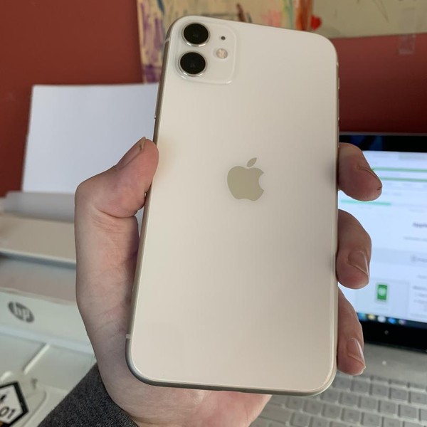 Apple iPhone 11 - Unlocked, 128 GB, White, A2111