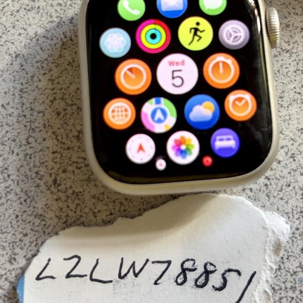 Apple Watch Series 9 41mm - Unlocked, Starlight, A2982 - Cellular, Aluminum