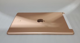 Fair
													Apple iPad 8th Gen - Unlocked, Gold, 32 GB, A2428, photo 4 of 7