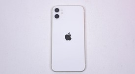 Good
													Apple iPhone 11 - Verizon, White, 64 GB, A2111, photo 3 of 8