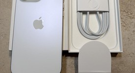 Mint
													Apple iPhone 16 Pro Max - Unlocked, White, 256 GB, A3084, photo 3 of 10