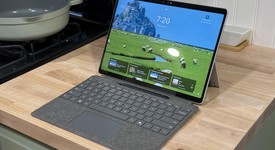 Mint
													Microsoft Surface Pro 11 - Platinum, 256 GB, 16 GB, photo 1 of 9