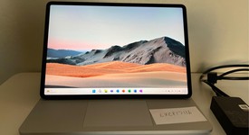 Mint
													Microsoft Surface Laptop Studio - I7, Platinum, 1 TB, 32 GB, photo 4 of 10
