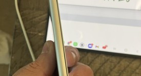 Mint
													Apple iPod Touch 6th Gen - Wi-Fi, Silver, 16 GB, photo 4 of 8