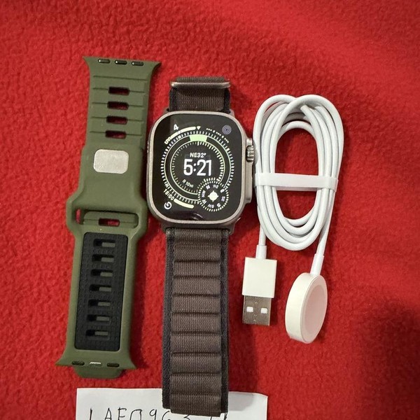 Apple Watch Ultra 2 49mm - Unlocked, Natural, A2986