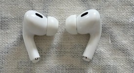 Used
													Apple AirPods Pro 2nd Gen - USB-C, photo 5 of 6
