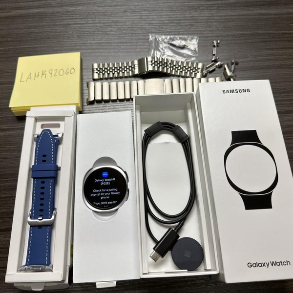 Samsung Galaxy Watch8 - Wi-Fi, Silver, SM-L330, 44mm