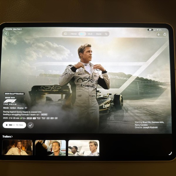 Apple iPad Pro 13 inch (M4) 2024 - Unlocked, 2 TB, Silver, 16 GB, A2926, Nano-texture Glass