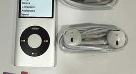 Mint
													Apple iPod Nano 4th Gen - Silver, 16 GB, photo 1 of 4