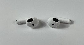 Used
													Apple AirPods 4th Gen - Standard, photo 5 of 8