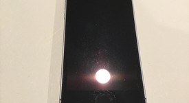 Good
													Apple iPhone SE 1st Gen 2016 - Verizon, Grey, 16 GB, A1662, photo 3 of 10