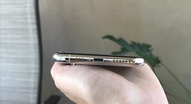 Mint
													Apple iPhone Xs - Unlocked, Silver, 64 GB, A1920, photo 4 of 13