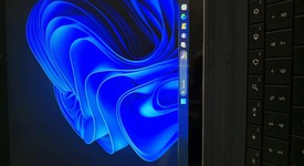 Good
													Microsoft Surface Pro 7 - I3, Platinum, 128 GB, 4 GB, photo 3 of 9