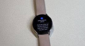 Good
													Samsung Galaxy Watch5 - Unlocked, Gold, 40mm, photo 1 of 5