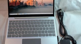 Good
													Microsoft Surface Laptop Go - I5, Platinum, 64 GB, 4 GB, photo 1 of 9