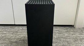 Mint
													Xbox Series X (2020) - Black, 1 TB, standard, photo 3 of 8