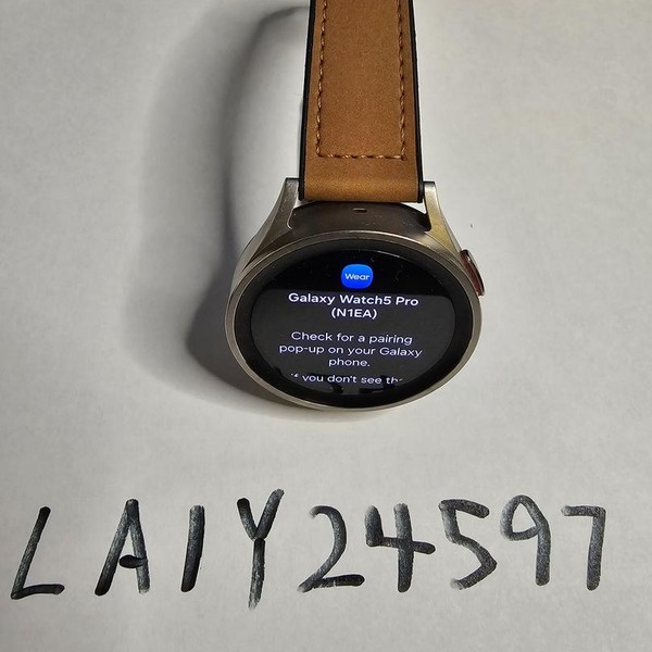 Samsung Galaxy Watch5 Pro - Wi-Fi, Gray, 45mm