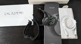 Mint
													Google Pixel Watch 3 - Wi-Fi, Black, 45mm, Wi-Fi, photo 3 of 3