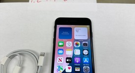 Mint
													Apple iPhone SE 3rd Gen 2022 - Unlocked, Midnight, 64 GB, A2595, photo 2 of 8