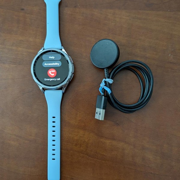 Samsung Galaxy Watch6 Classic - Unlocked, Silver, 47mm