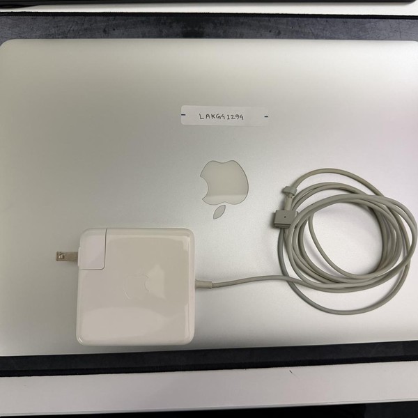 MacBook Pro 2012 (Retina) - 15 inch - 256 GB, Silver, 8 GB