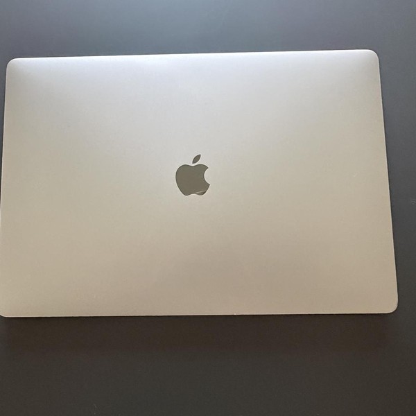 MacBook Pro 2019 - 16 inch - 1 TB, Gray, 16 GB, Intel Core i9