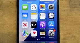 Fair
													Apple iPhone SE 3rd Gen 2022 - T-Mobile, Midnight, 64 GB, A2595, photo 1 of 11