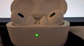 Used
													Apple AirPods Pro 2 - USB-C, photo 2 of 6