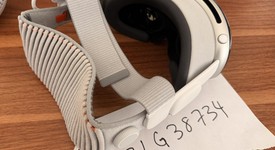 Fair
													Apple Vision Pro - 256 GB, photo 2 of 4