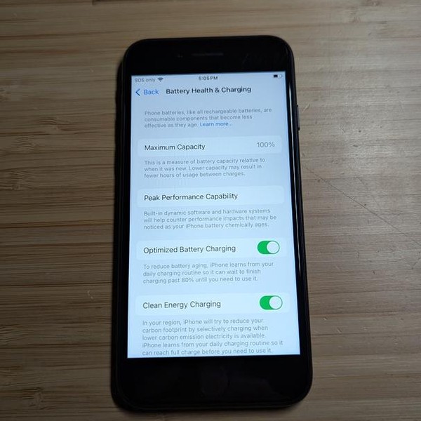 Apple iPhone SE 3rd Gen 2022 - Unlocked, 128 GB, Midnight, A2595