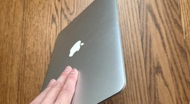 Good
													MacBook Air 2017 - 13" - I5, Silver, 256 GB, 4 GB, photo 2 of 10