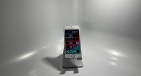 Good
													Apple iPhone SE 1st Gen 2016 - Unlocked, Silver, 16 GB, A1662, photo 1 of 8