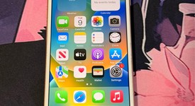 Good
													Apple iPhone 8 - Unlocked, Gold, 64 GB, A1863, photo 1 of 7