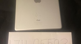 Good
													Apple iPad 9th Gen - Unlocked, Silver, 64 GB, A2603, photo 4 of 4