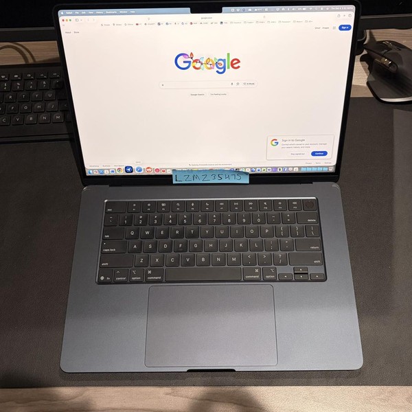 MacBook Air 2025 (M4) - 15 inch - 1 TB, Midnight, 24 GB, Apple M4