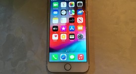 Mint
													Apple iPhone 7 - AT&T, Rose Gold, 32 GB, A1778, photo 3 of 9