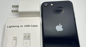 Good
													Apple iPhone SE 3rd Gen 2022 - Unlocked, Midnight, 64 GB, A2595, photo 2 of 6