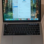 Good MacBook Pro 2019 - 13 inch - 128 GB, Gray, 16 GB, Intel Core i5