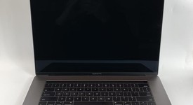 Good
													MacBook Pro 2016 (With Touch Bar) - 15" - Gray, 256 GB, 16 GB, photo 2 of 9